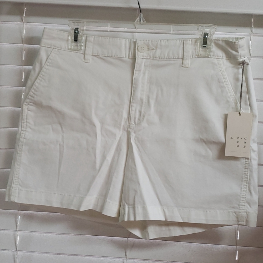 A New Day White Shorts size 10